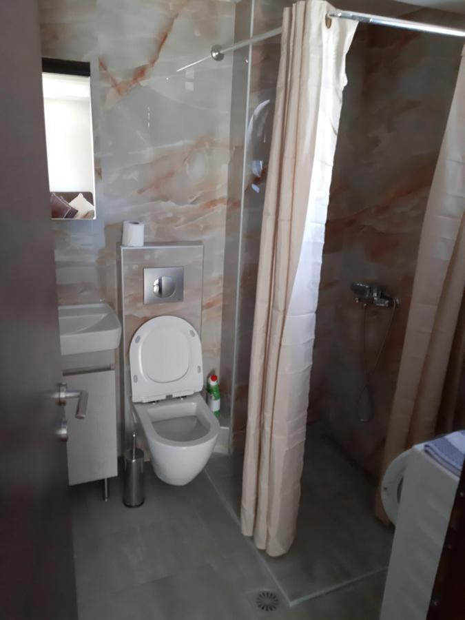Kosmos Service Apartment City Center 1 With Additional Cost Parking Tessalónica Exterior foto